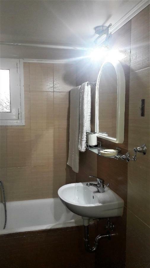 Marras Apartment Athens Ngoại thất bức ảnh