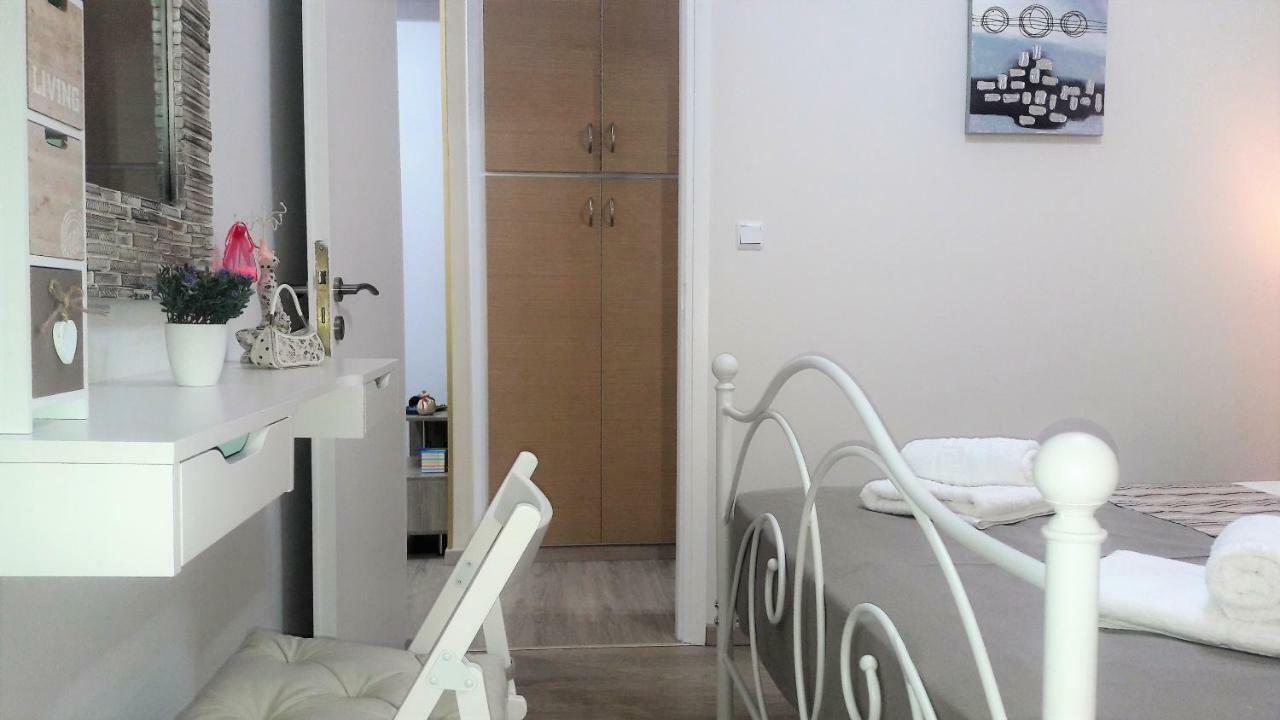 Marras Apartment Athens Ngoại thất bức ảnh